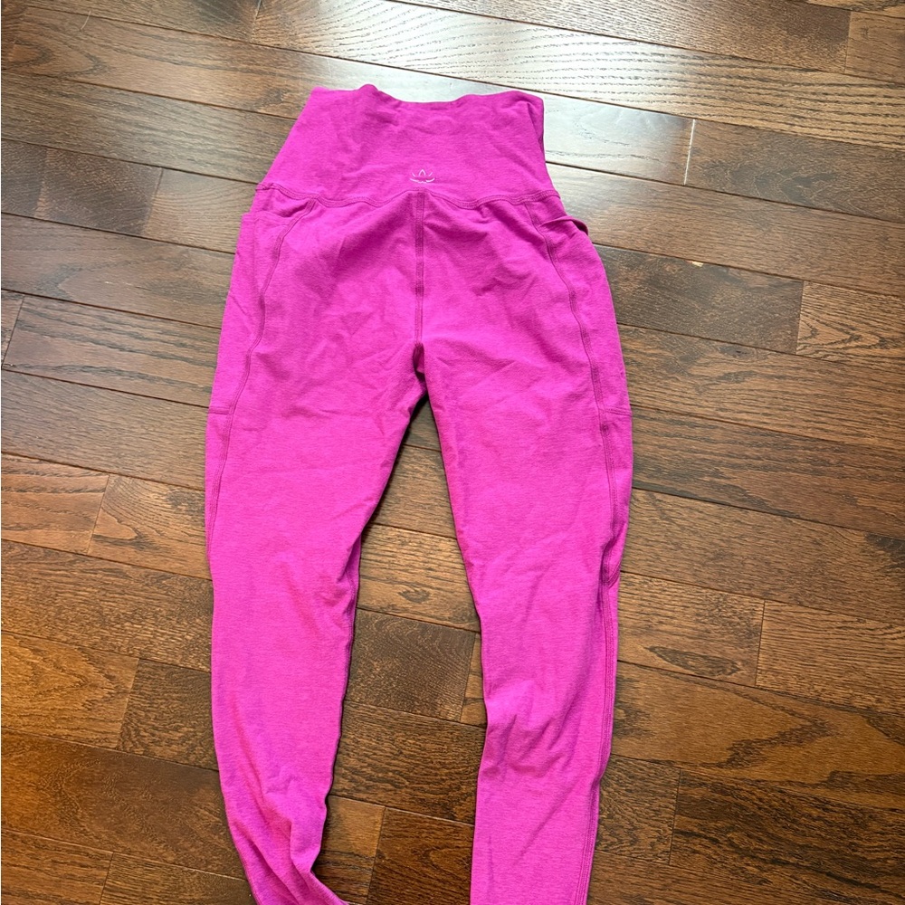 Beyond Yoga Heather Pink High-Waisted Leggings